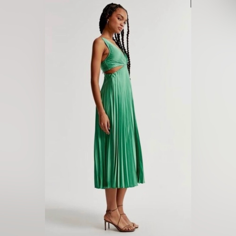 Abercrombie & Fitch Green Pleated Cutout Dress